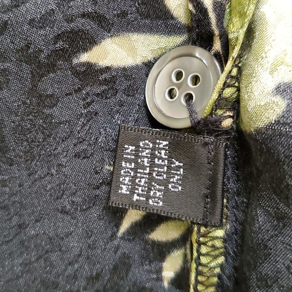 Vintage Signed Jim Thompson Botanical Butterfly Print Black Silk Blouse Size 8 - Picture 10 of 13